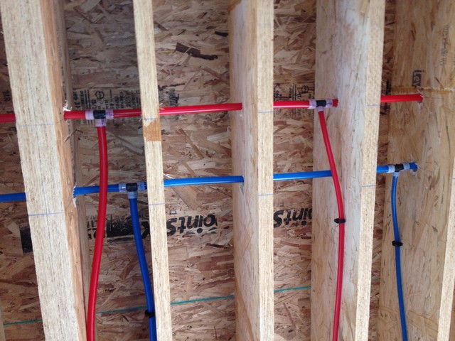 blue and red pex pipe sin wall